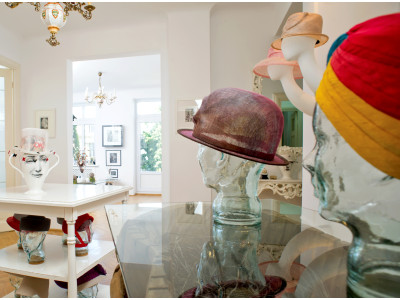 Kristina Dragomir - Stores